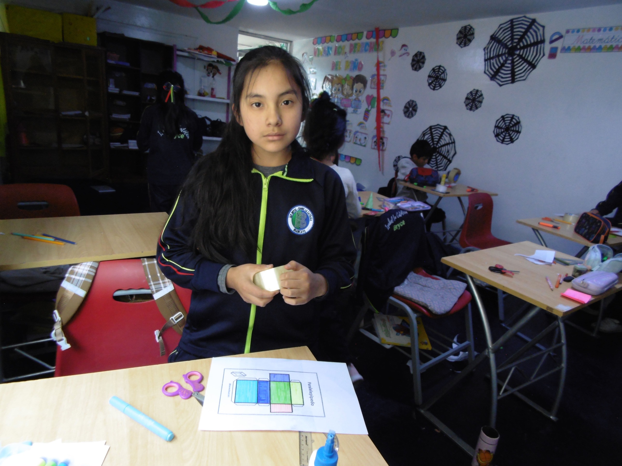 Niños aprendiendo matemáticas